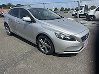 Volvo v40 2.0 t2 eco kinetic 122, 2016 - afbeelding 23 van  35