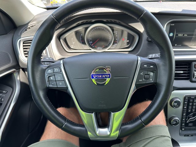 Volvo v40 2.0 t3 ocean race 152, 2016 - afbeelding 18 van  44