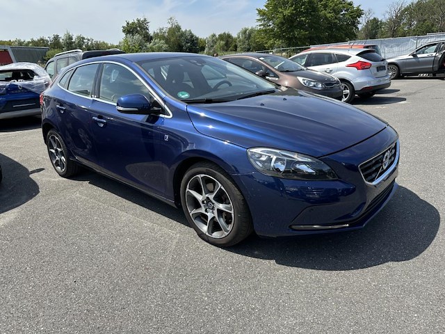 Volvo v40 2.0 t3 ocean race 152, 2016 - afbeelding 40 van  44
