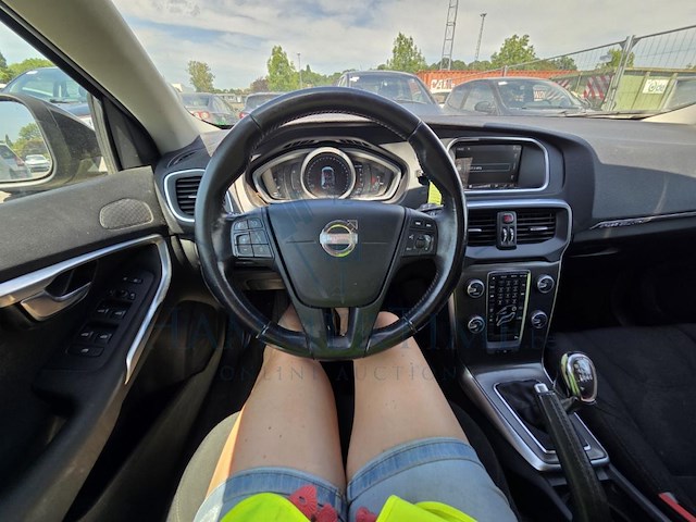 Volvo v40 cross country kinetic d2 115, 2014 - afbeelding 17 van  48