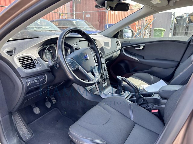 Volvo v40 cross country v40 d2 momentum, 2015 - afbeelding 11 van  38