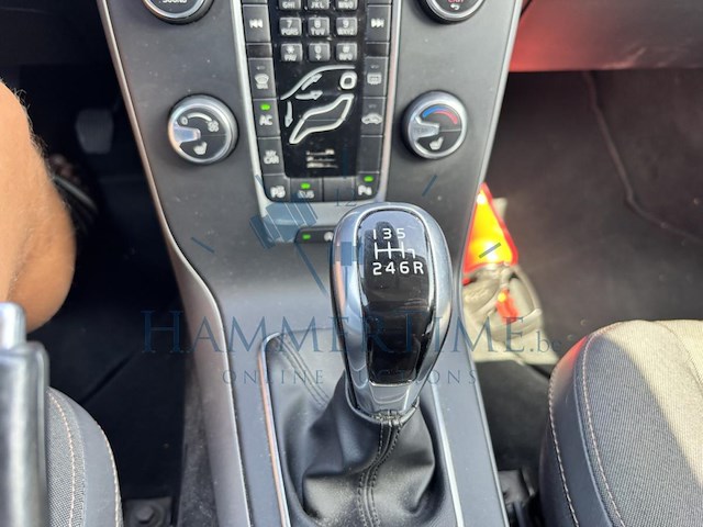 Volvo v40 cross country v40 d2 momentum, 2015 - afbeelding 17 van  38