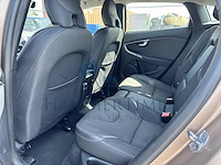 Volvo v40 cross country v40 d2 momentum, 2015 - afbeelding 22 van  38