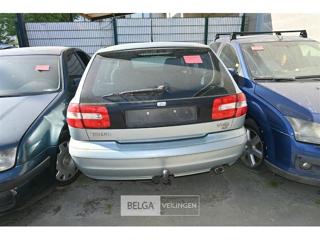 Volvo v40, enkel voor vergunninghouders en erkende centra voor verschrotting - afbeelding 4 van  8