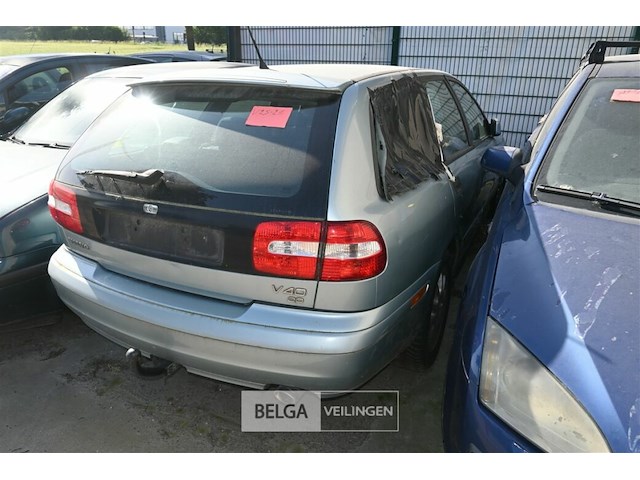 Volvo v40, enkel voor vergunninghouders en erkende centra voor verschrotting - afbeelding 5 van  8