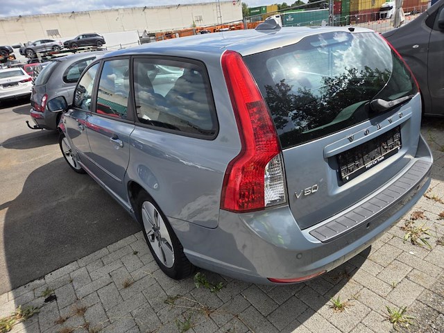 Volvo v50 1.6 d drive start/stop kinetic,2011 - afbeelding 43 van  45