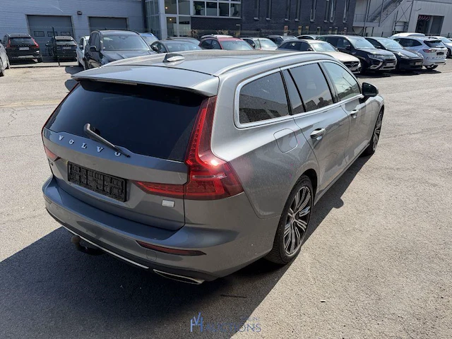 Volvo v60 - 2021 - afbeelding 9 van  14