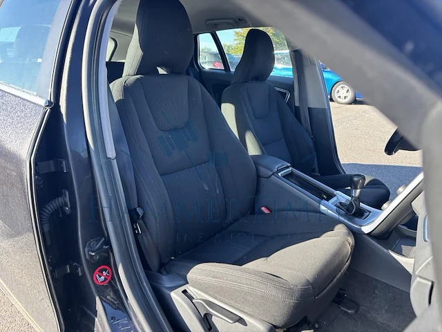 Volvo v60 1.6 d2 momentum, 2013 - afbeelding 15 van  31