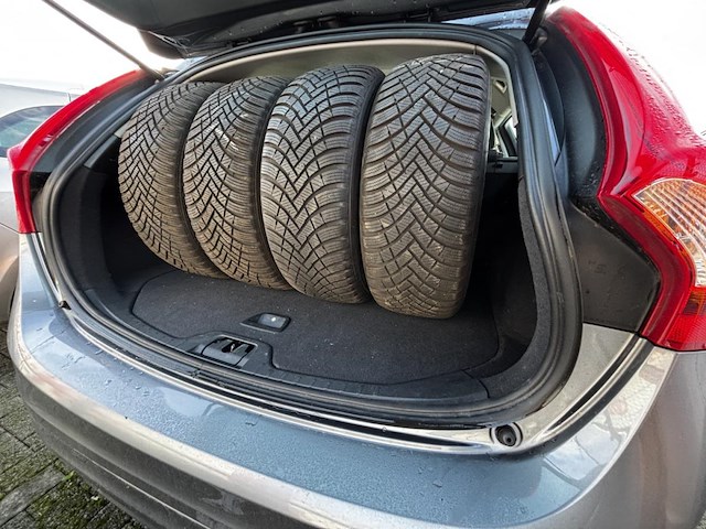 Volvo v60 2 kinetic, 2016 - afbeelding 8 van  23