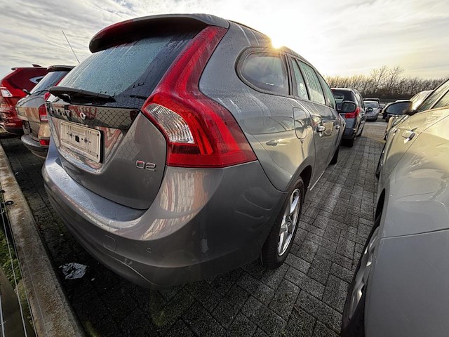 Volvo v60 2 kinetic, 2016 - afbeelding 18 van  23
