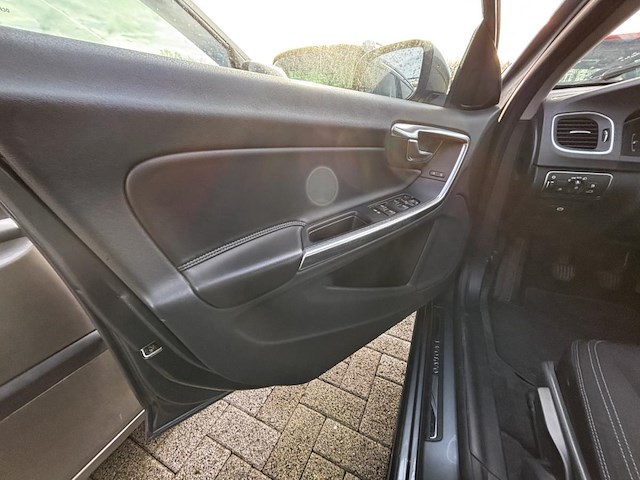 Volvo v60 2 kinetic, 2016 - afbeelding 20 van  23