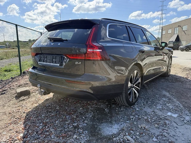 Volvo v60, 2025 - afbeelding 31 van  35