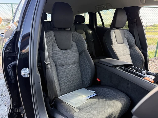 Volvo v60, 2025 - afbeelding 21 van  35