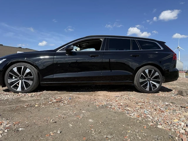 Volvo v60, 2025 - afbeelding 34 van  35