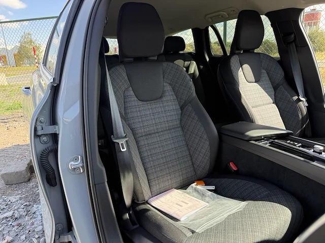 Volvo v60, 2025 - afbeelding 24 van  35