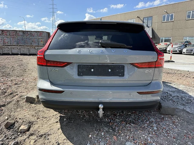 Volvo v60, 2025 - afbeelding 32 van  35