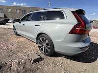 Volvo v60, 2025 - afbeelding 33 van  35