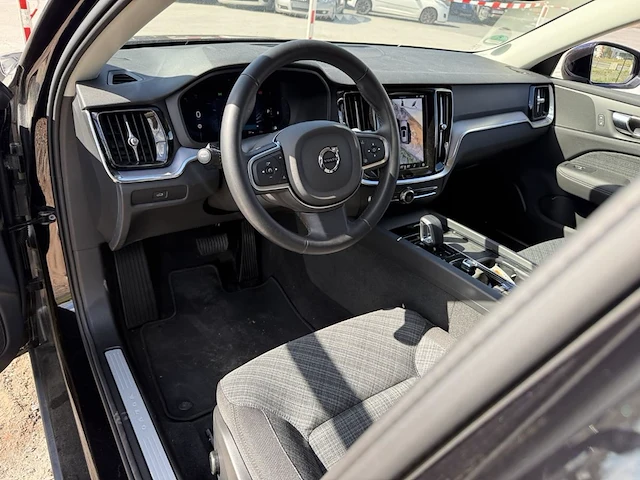 Volvo v60, 2025 - afbeelding 2 van  36