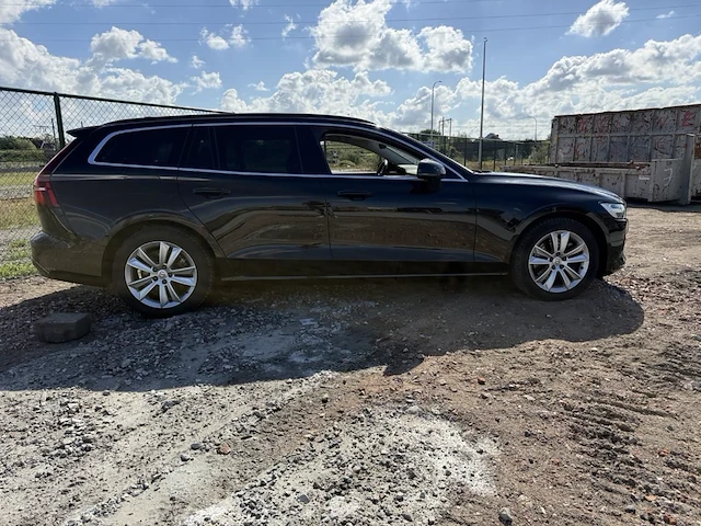 Volvo v60, 2025 - afbeelding 31 van  36