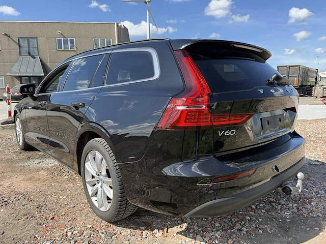 Volvo v60, 2025 - afbeelding 34 van  36