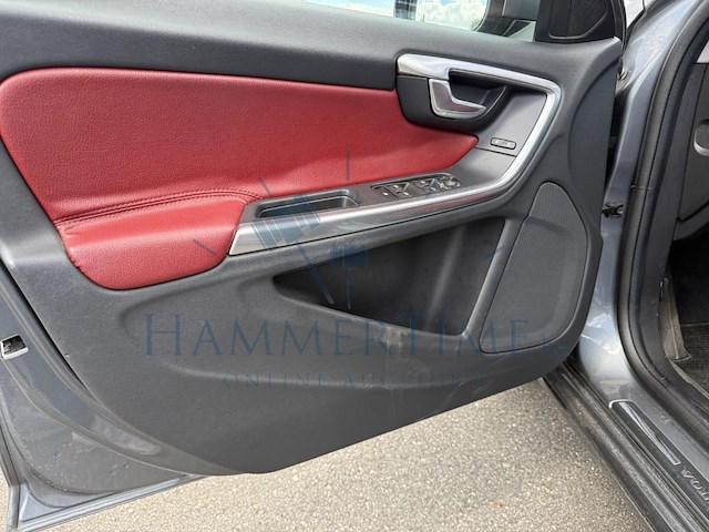 Volvo v60 2.4 d5 4wd te plug-in hybrid momentum 163 at, 2016 - afbeelding 31 van  33