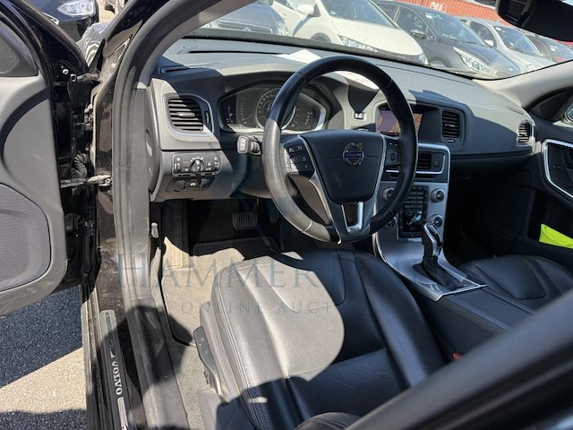 Volvo v60 cross country 2.0 d3 plus geartronic 150 at, 2017 - afbeelding 2 van  27