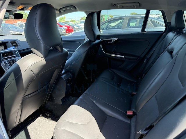 Volvo v60 cross country 2.0 d3 plus geartronic 150 at, 2017 - afbeelding 11 van  27