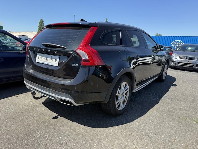 Volvo v60 cross country 2.0 d3 plus geartronic 150 at, 2017 - afbeelding 23 van  27
