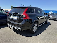 Volvo v60 cross country 2.0 d3 plus geartronic 150 at, 2017 - afbeelding 23 van  27