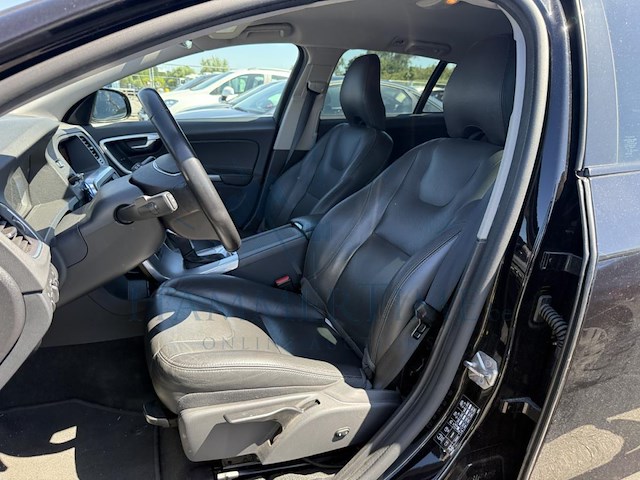 Volvo v60 cross country 2.0 d3 plus geartronic 150 at, 2017 - afbeelding 27 van  27