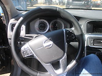 Volvo v60, yv1fw88a0c1065467, 1e insch 11/04/2012, 256783km, 120kw, 1984cm³, diesel, automaat, break/stationwagen, euro 5, mtm 2200kg, tarra 1731kg, 2 sleutels, keuring tot 26/11/2023, inschrijvingsbewijs deel i en ii en gelijkvormigheidsattest - afbeelding 2 van  22