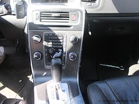 Volvo v60, yv1fw88a0c1065467, 1e insch 11/04/2012, 256783km, 120kw, 1984cm³, diesel, automaat, break/stationwagen, euro 5, mtm 2200kg, tarra 1731kg, 2 sleutels, keuring tot 26/11/2023, inschrijvingsbewijs deel i en ii en gelijkvormigheidsattest - afbeelding 4 van  22