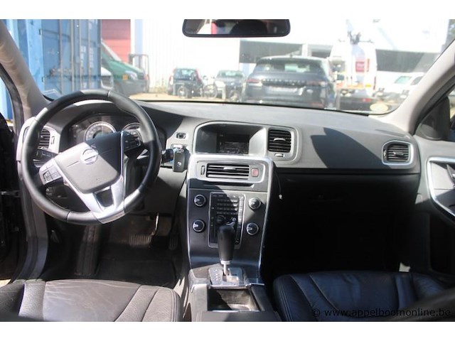 Volvo v60, yv1fw88a0c1065467, 1e insch 11/04/2012, 256783km, 120kw, 1984cm³, diesel, automaat, break/stationwagen, euro 5, mtm 2200kg, tarra 1731kg, 2 sleutels, keuring tot 26/11/2023, inschrijvingsbewijs deel i en ii en gelijkvormigheidsattest - afbeelding 6 van  22