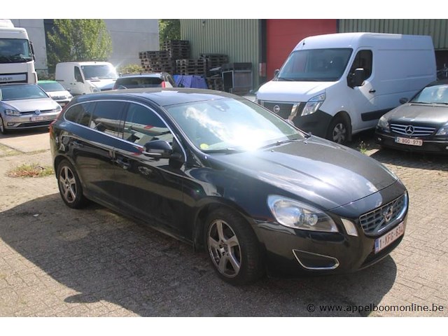 Volvo v60, yv1fw88a0c1065467, 1e insch 11/04/2012, 256783km, 120kw, 1984cm³, diesel, automaat, break/stationwagen, euro 5, mtm 2200kg, tarra 1731kg, 2 sleutels, keuring tot 26/11/2023, inschrijvingsbewijs deel i en ii en gelijkvormigheidsattest - afbeelding 16 van  22