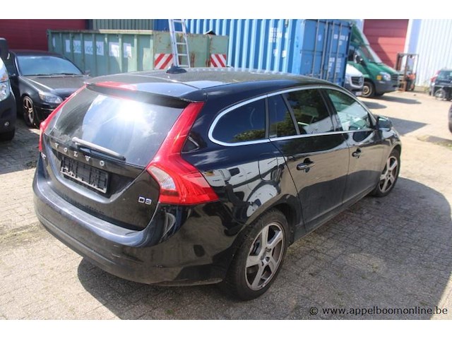 Volvo v60, yv1fw88a0c1065467, 1e insch 11/04/2012, 256783km, 120kw, 1984cm³, diesel, automaat, break/stationwagen, euro 5, mtm 2200kg, tarra 1731kg, 2 sleutels, keuring tot 26/11/2023, inschrijvingsbewijs deel i en ii en gelijkvormigheidsattest - afbeelding 17 van  22