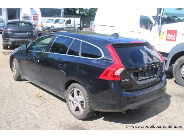 Volvo v60, yv1fw88a0c1065467, 1e insch 11/04/2012, 256783km, 120kw, 1984cm³, diesel, automaat, break/stationwagen, euro 5, mtm 2200kg, tarra 1731kg, 2 sleutels, keuring tot 26/11/2023, inschrijvingsbewijs deel i en ii en gelijkvormigheidsattest - afbeelding 19 van  22