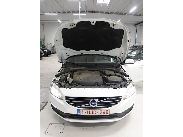 Volvo v60 - afbeelding 9 van  22
