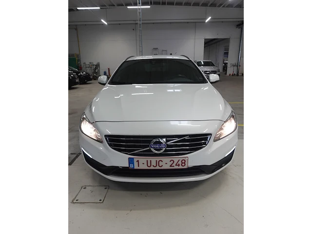 Volvo v60 - afbeelding 12 van  22