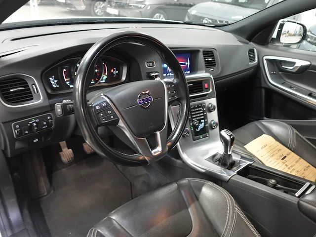 Volvo v60 - afbeelding 19 van  22