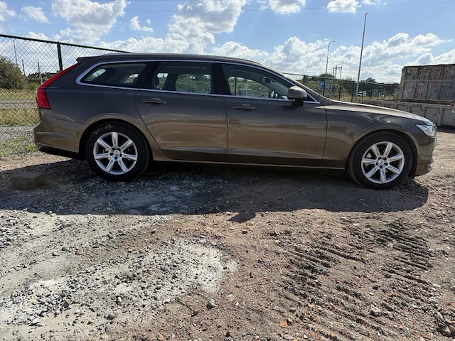 Volvo v90, 2016 - afbeelding 32 van  37