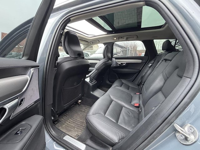 Volvo v90, 2023 - afbeelding 18 van  36