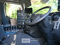 Volvo veegmachine/vrachtwagen - afbeelding 9 van  18