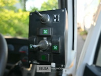 Volvo veegmachine/vrachtwagen - afbeelding 13 van  18
