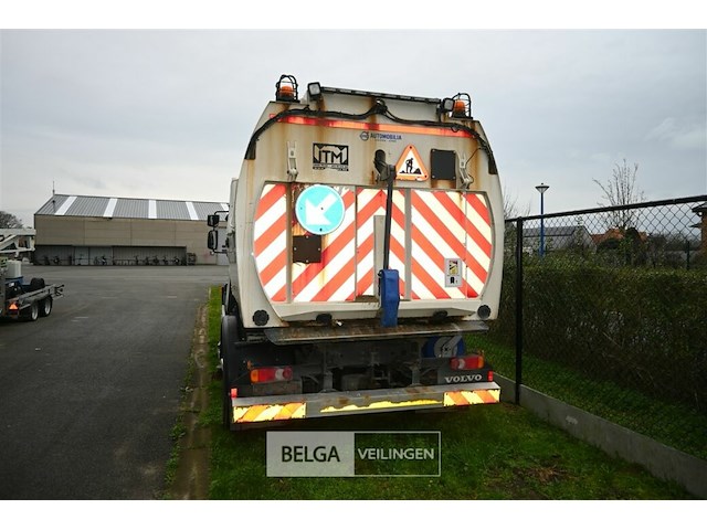 Volvo veegwagen - afbeelding 5 van  18