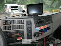 Volvo vrachtwagen met containersysteem - afbeelding 2 van  26