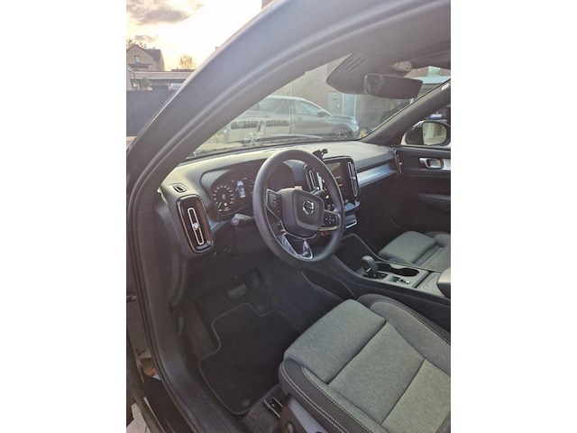 Volvo xc40, 2024 - afbeelding 17 van  17