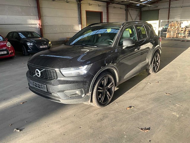 Volvo xc40 personenauto - afbeelding 1 van  26