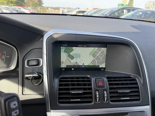 Volvo xc60 2 0 d3 kinetic, 2016 - afbeelding 6 van  25