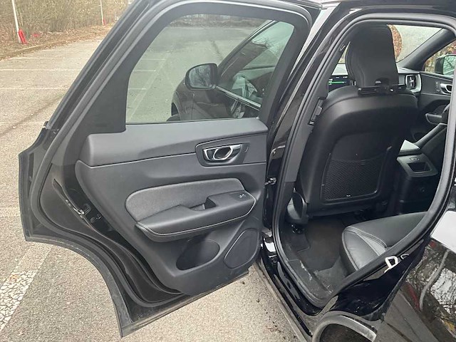 Volvo xc60 t6 - 2025 - afbeelding 6 van  12