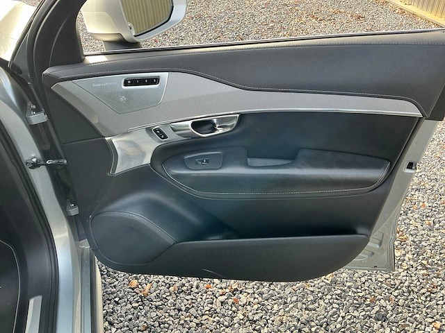 Volvo xc90 personenauto - afbeelding 6 van  8